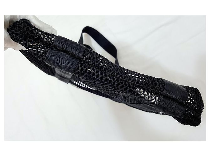 Coco rain Chanel borsa a spalla linea Sport nera in rete Nero - vista 12