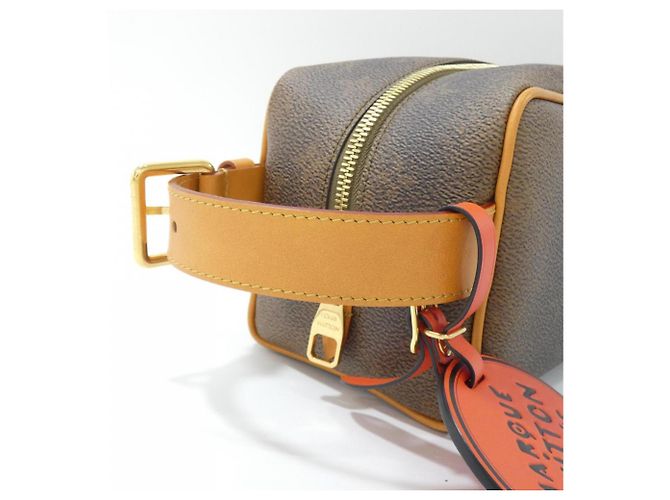 Beauty Case Monogram Louis Vuitton Marrone - vista 4
