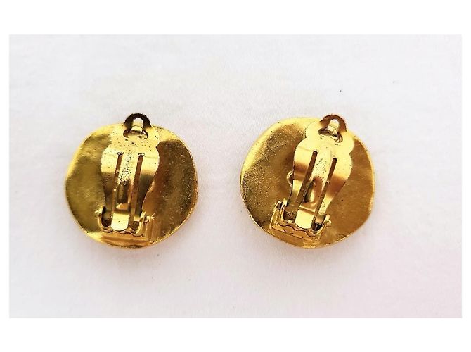 Chanel Orecchini Logo CC 3D Placcati Oro D'oro - vista 8