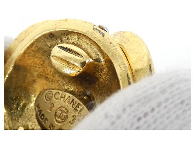 Orecchini a clip chiari e dorati di Chanel D'oro - vista 4