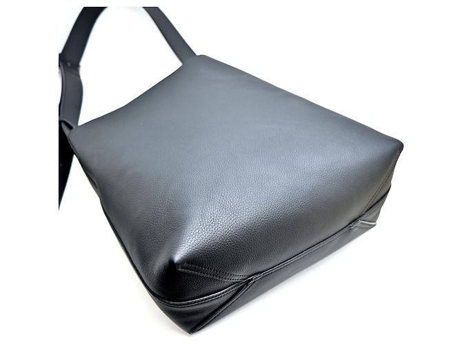 Borsa Tote LV Touch Verso di Louis Vuitton Nero - vista 4
