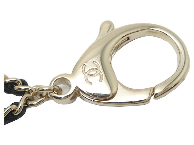 Charm per Borsa Chanel Matelassé in Bianco - vista 3