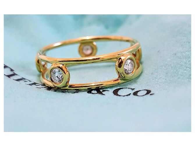 Elsa Peretti Anello 5 diamanti By the Yard in oro giallo 18k Tiffany & Co - vista 2