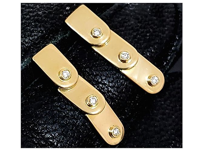 Orecchini Gucci a 3 livelli in oro giallo 18k e diamanti - vista 11