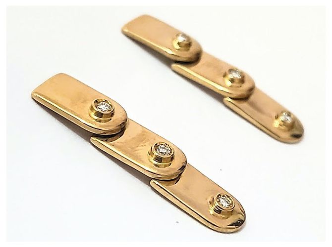 Orecchini Gucci a 3 livelli in oro giallo 18k e diamanti - vista 6
