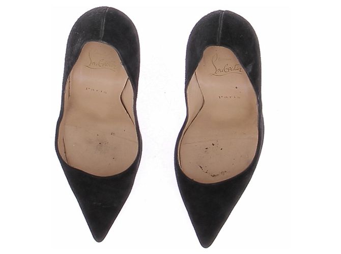 Christian Louboutin Décolleté neri "So Kate" in camoscio Nero - vista 6