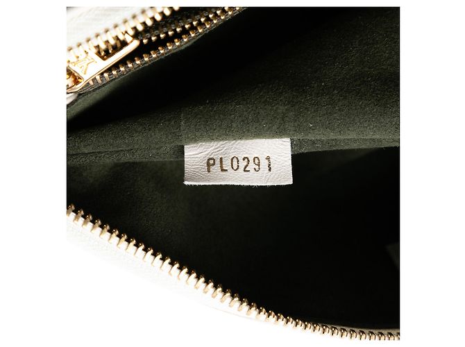 Coussin PM in pelle di agnello bianco con monogramma in rilievo Louis Vuitton - vista 6