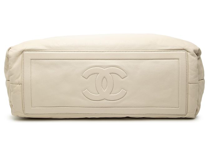 Chanel Gran Tote Coco Cocoon de Cordero Blanco Crudo - vista 3