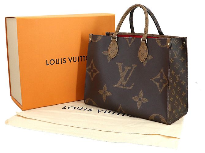 Borsa Onthego MM Monogramma Gigante Louis Vuitton - vista 2