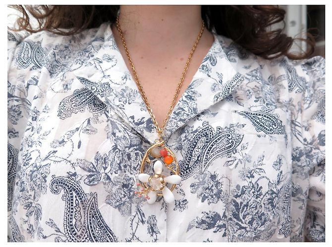 NEUF COLLIER PHILIPPE FERRANDIS EROLI FLEURS PIERRES EN METAL DORE NECKLACE Multicolore - vue 10