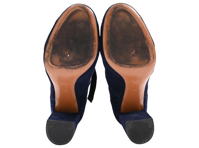 Stivaletti con lacci Chloé in suede blu navy - vista 6