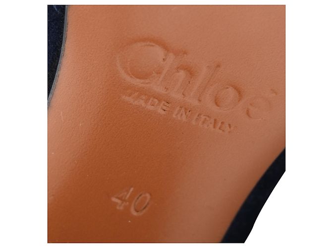 Stivaletti con lacci Chloé in suede blu navy - vista 7