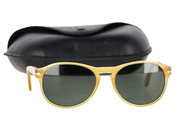 Gafas de sol Persol PO3092SM Phantos en acetato amarillo - vista 2