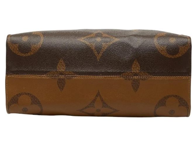 Louis Vuitton Monogram Giant Reverse On-the-Go MM Tasche Braun - Ansicht 3