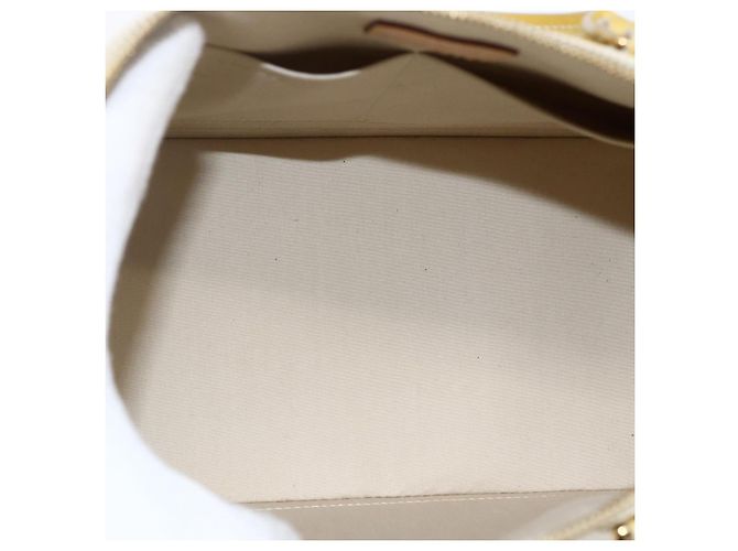 Louis Vuitton Alma Handtasche Monogram Vernis PM Beige - Ansicht 5