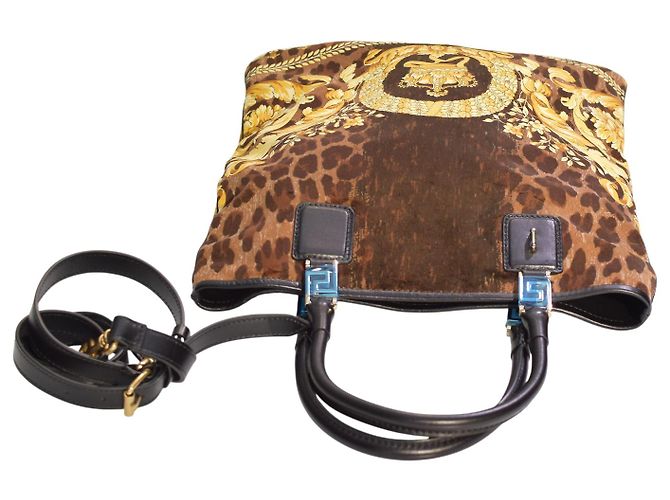 Borsa tote Vanitas in velluto nero Barocco Gianni Versace con corona dorata - vista 5