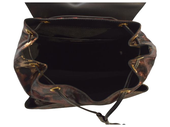 Zaino in pelle metallica con stampa leopardata Virtus di Gianni Versace con logo V barocco dorato Multicolore - vista 15