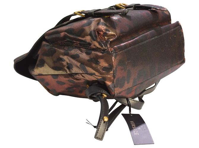 Zaino in pelle metallica con stampa leopardata Virtus di Gianni Versace con logo V barocco dorato Multicolore - vista 7