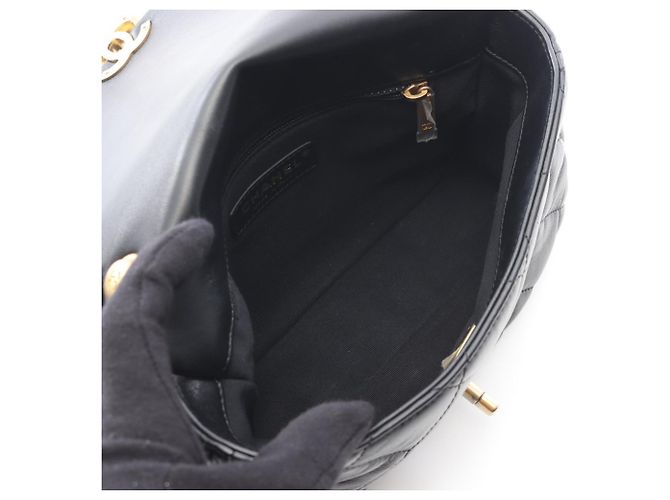 Borsa a Spalla in Pelle di Agnello Nera Matelassé Chanel Nero - vista 3