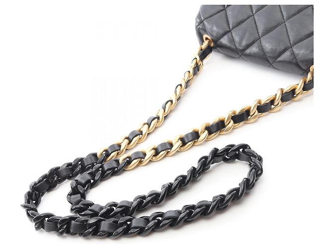 Borsa a Spalla in Pelle di Agnello Nera Matelassé Chanel Nero - vista 7