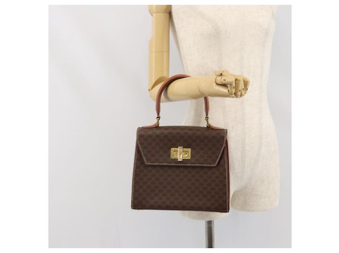 Céline CELINE Macadam Canvas Handtasche aus PVC-Leder in Braun und Gold Auth 172055 Golden - Ansicht 26