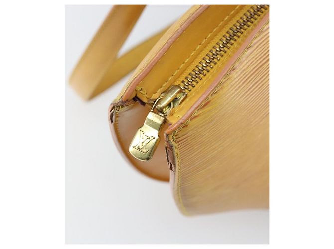 LOUIS VUITTON Borsa a Spalla Epi Saint Jacques Gialla M52269 Auth 168985 Giallo - vista 10