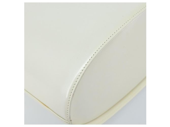 Borsa a Spalla Vala in Pelle Bianca e Argento di Salvatore Ferragamo Auth BA10620 Bianco - vista 14
