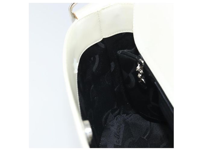 Borsa a Spalla Vala in Pelle Bianca e Argento di Salvatore Ferragamo Auth BA10620 Bianco - vista 19