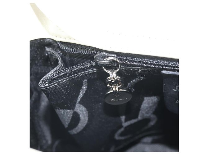 Borsa a Spalla Vala in Pelle Bianca e Argento di Salvatore Ferragamo Auth BA10620 Bianco - vista 20