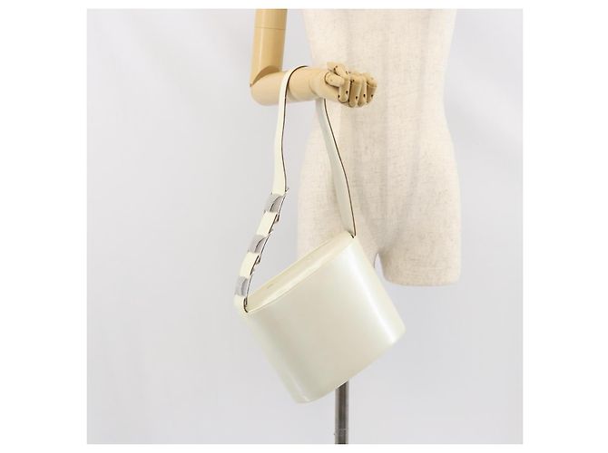 Borsa a Spalla Vala in Pelle Bianca e Argento di Salvatore Ferragamo Auth BA10620 Bianco - vista 22