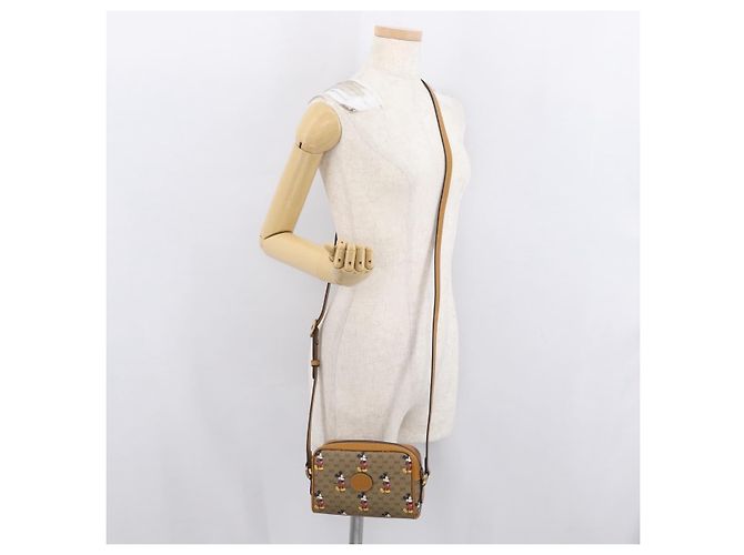 Borsa a Spalla Gucci Micro GG Supreme Disney PVC Beige Oro 602536 Auth 171854SAM D'oro - vista 23