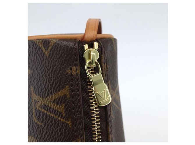 LOUIS VUITTON Pochette Papillon Monogramma LV Auth ep13044V - vista 10