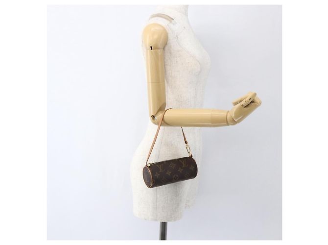 LOUIS VUITTON Pochette Papillon Monogramma LV Auth ep13044V - vista 20