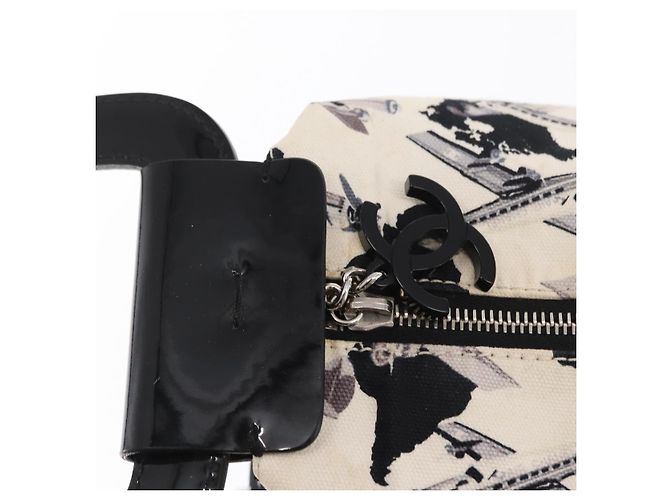 CHANEL Borsa a Mano da Compagnia Aerea in Tela Bianca Argento CC Auth 169837 Bianco - vista 14