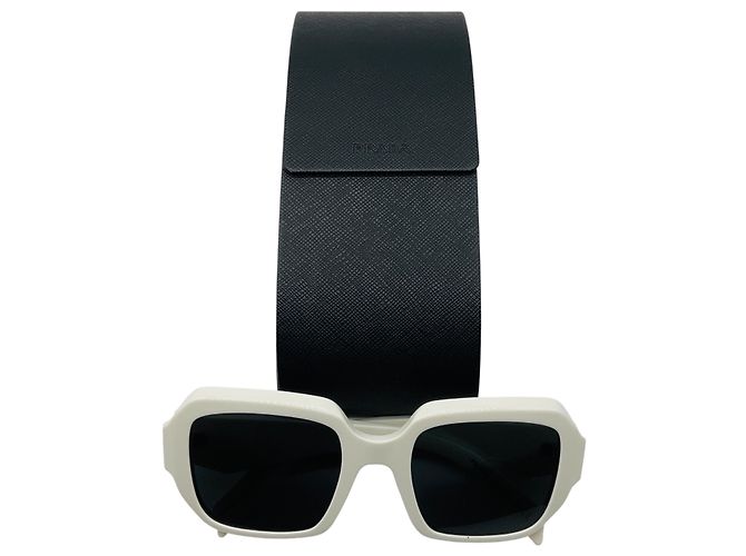 Gafas de sol Prada de acetato cuadrado pulido blanco / gris - vista 3