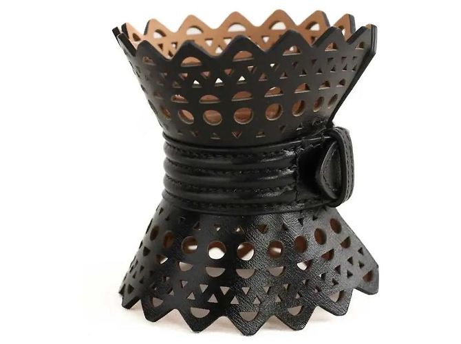 Alaïa Black bracelet - view 3