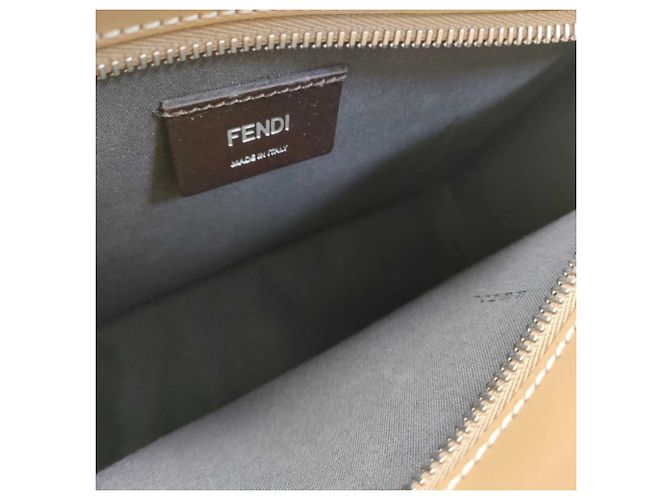 Pochette en cuir marron Zucca Fendi - vue 10