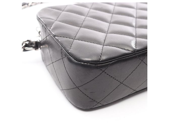 Borsa a Spalla in Pelle di Agnello Nera Matelassé Chanel Nero - vista 10