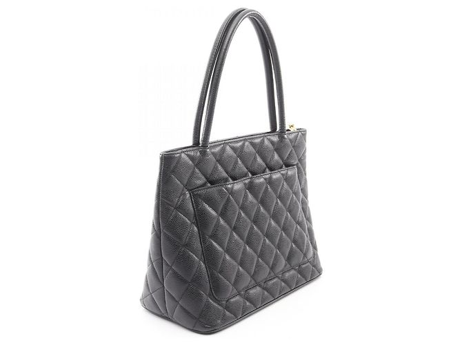 Timeless Borsa Tote Reissue CHANEL in Nero - vista 2