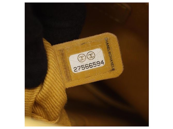 Borsa a Spalla Bucket Matelassé Chanel Giallo - vista 5