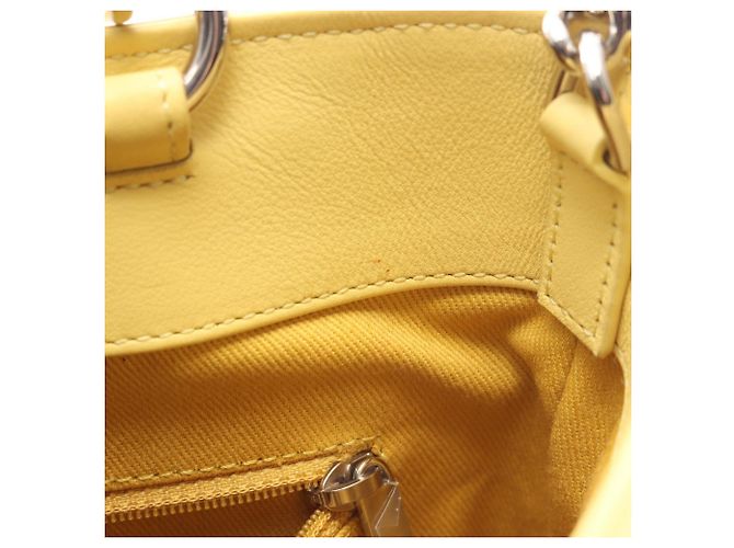 Borsa a Spalla Bucket Matelassé Chanel Giallo - vista 6