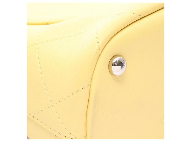 Borsa a Spalla Bucket Matelassé Chanel Giallo - vista 7