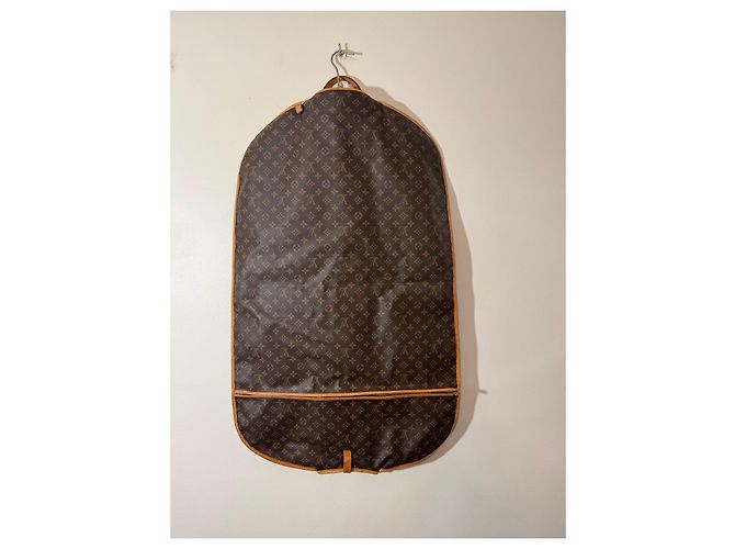 Borsa per abbigliamento Monogram Louis Vuitton Marrone - vista 2