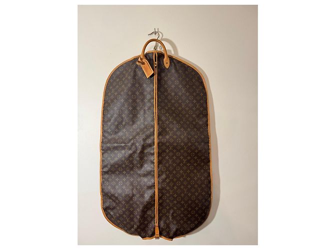 Borsa per abbigliamento Monogram Louis Vuitton Marrone - vista 5