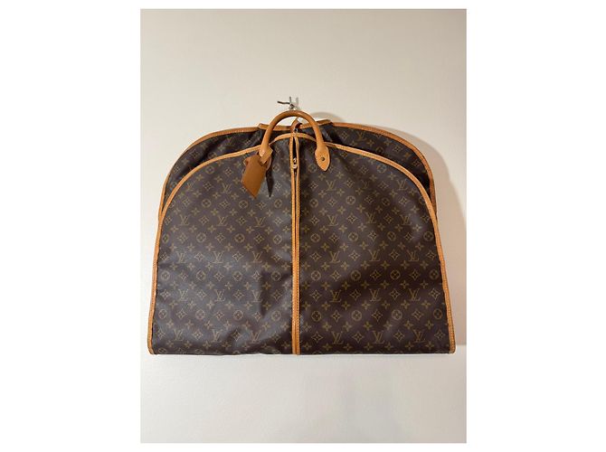 Borsa per abbigliamento Monogram Louis Vuitton Marrone - vista 6