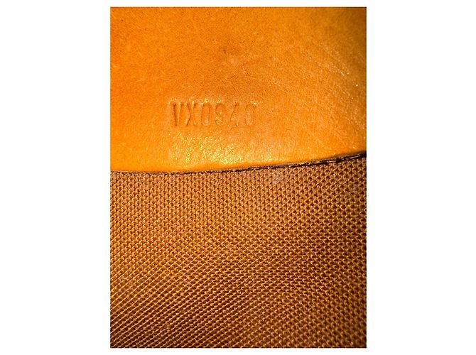 Borsa per abbigliamento Monogram Louis Vuitton Marrone - vista 7