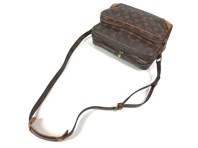 Borsa a Spalla Monogram Nile di Louis Vuitton Marrone Monogramma - vista 8