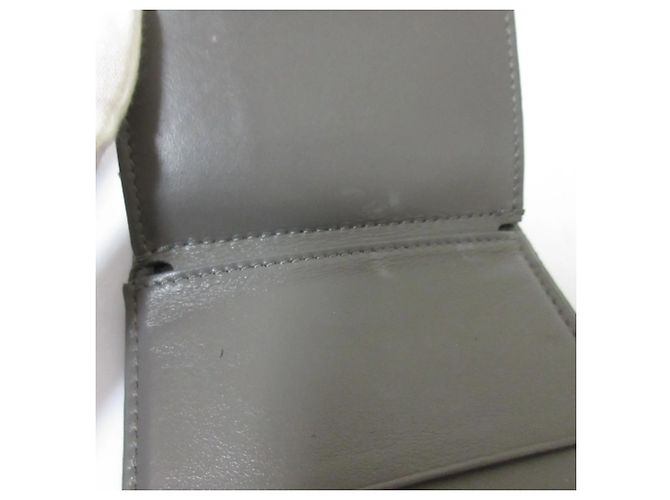 Céline Piccola wallet compatta in pelle di vitello Celine a tre pieghe Marrone - vista 15