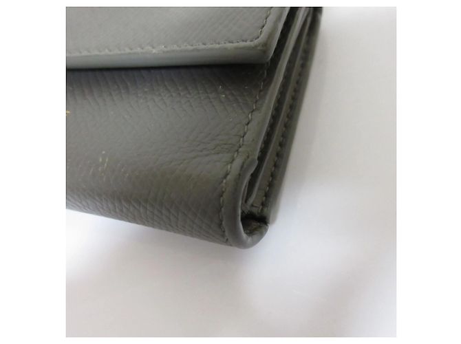 Céline Piccola wallet compatta in pelle di vitello Celine a tre pieghe Marrone - vista 18