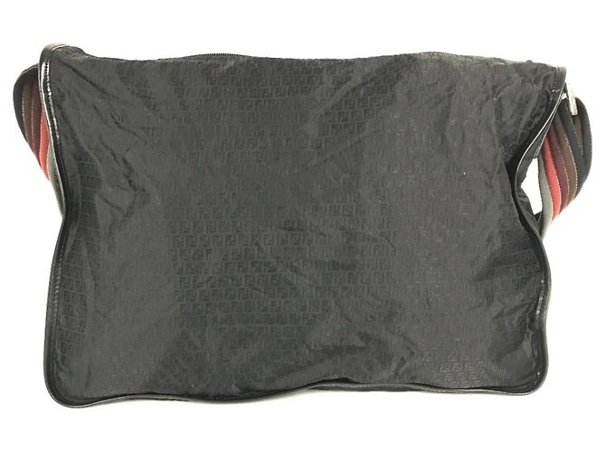 Fendi Zucca Logo Umhängetasche Schwarz - Ansicht 2